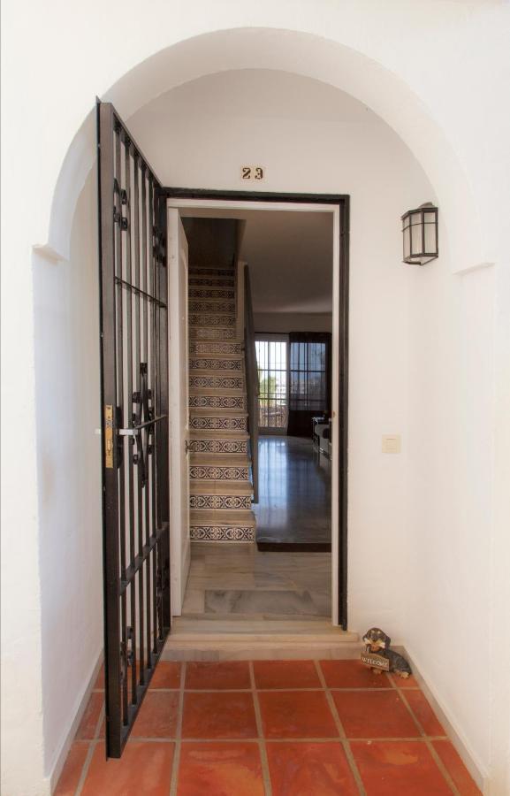 Villa Agradable Adosado Con Piscina La Hidalga Benalmádena Exterior foto